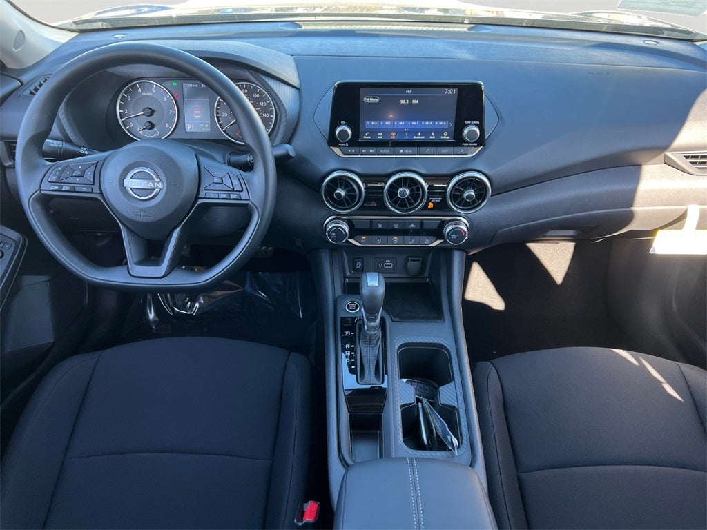 2025 Nissan Sentra S / One Owner / Splash Guards / Carpeted Floormats