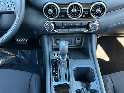 2025 Nissan Sentra S / One Owner / Splash Guards / Carpeted Floormats