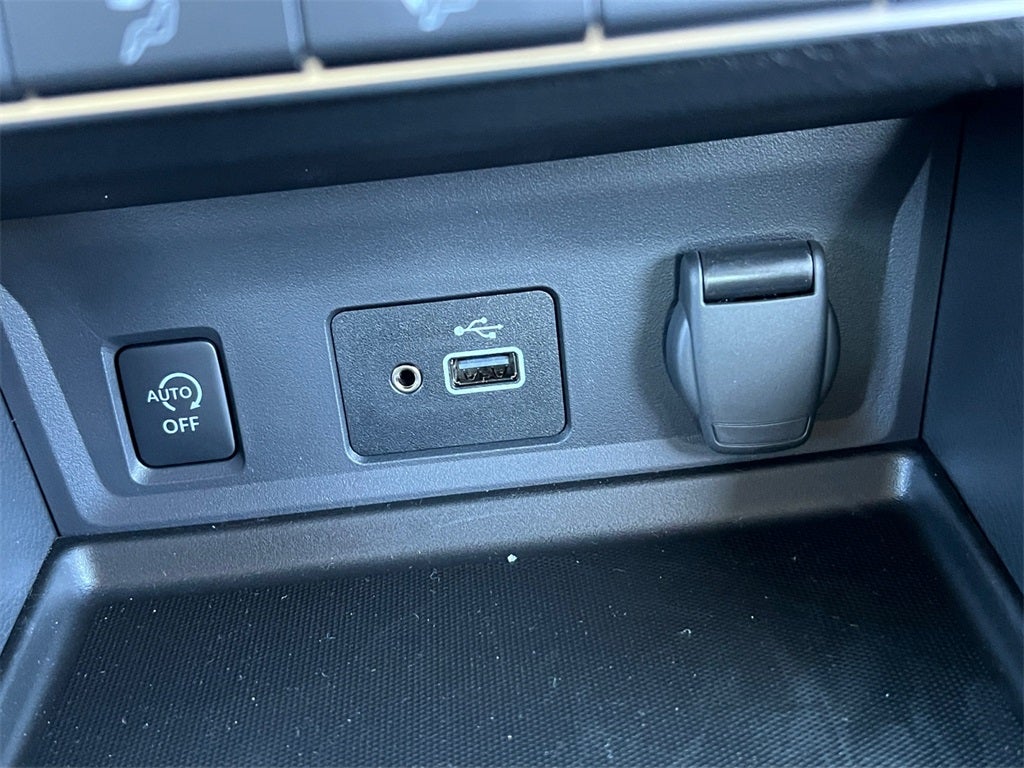 2025 Nissan Sentra S / One Owner / Splash Guards / Carpeted Floormats