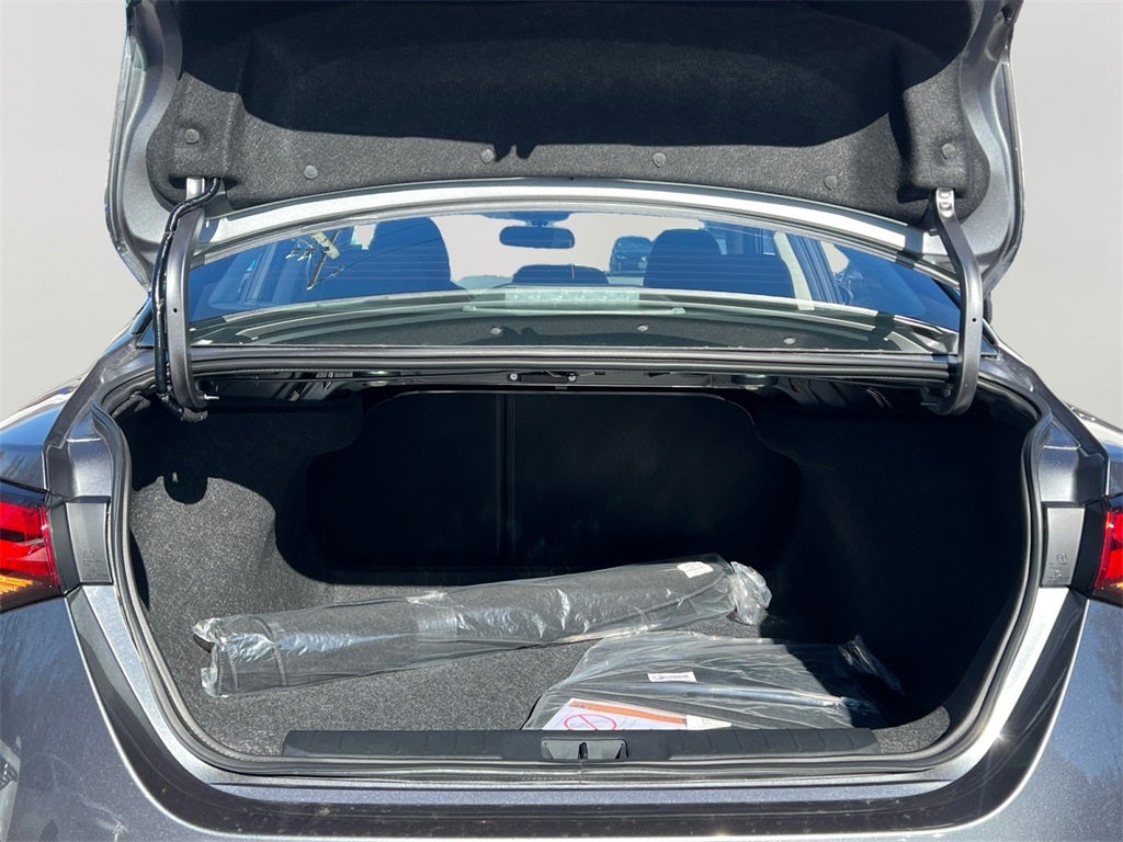 2025 Nissan Sentra S / One Owner / Splash Guards / Carpeted Floormats