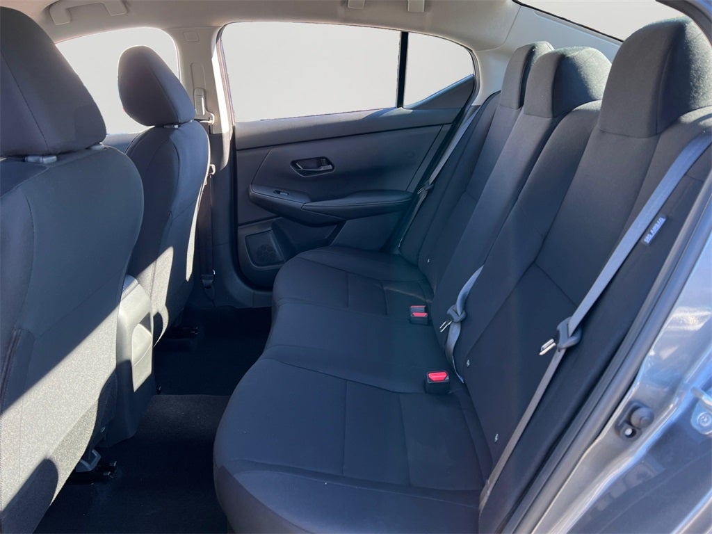 2025 Nissan Sentra S / One Owner / Carpeted Floormats