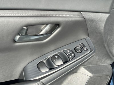 2025 Nissan Sentra S / One Owner / Carpeted Floormats