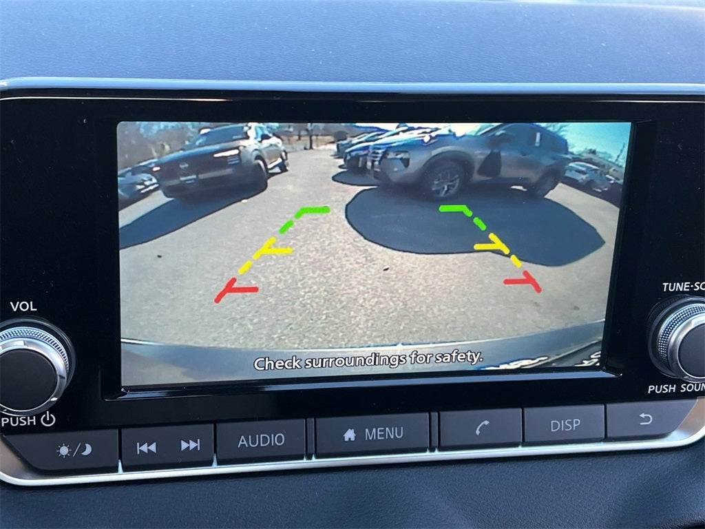 2025 Nissan Sentra S / One Owner / Carpeted Floormats