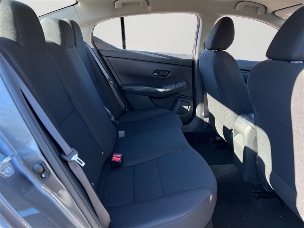 2025 Nissan Sentra S / One Owner / Carpeted Floormats