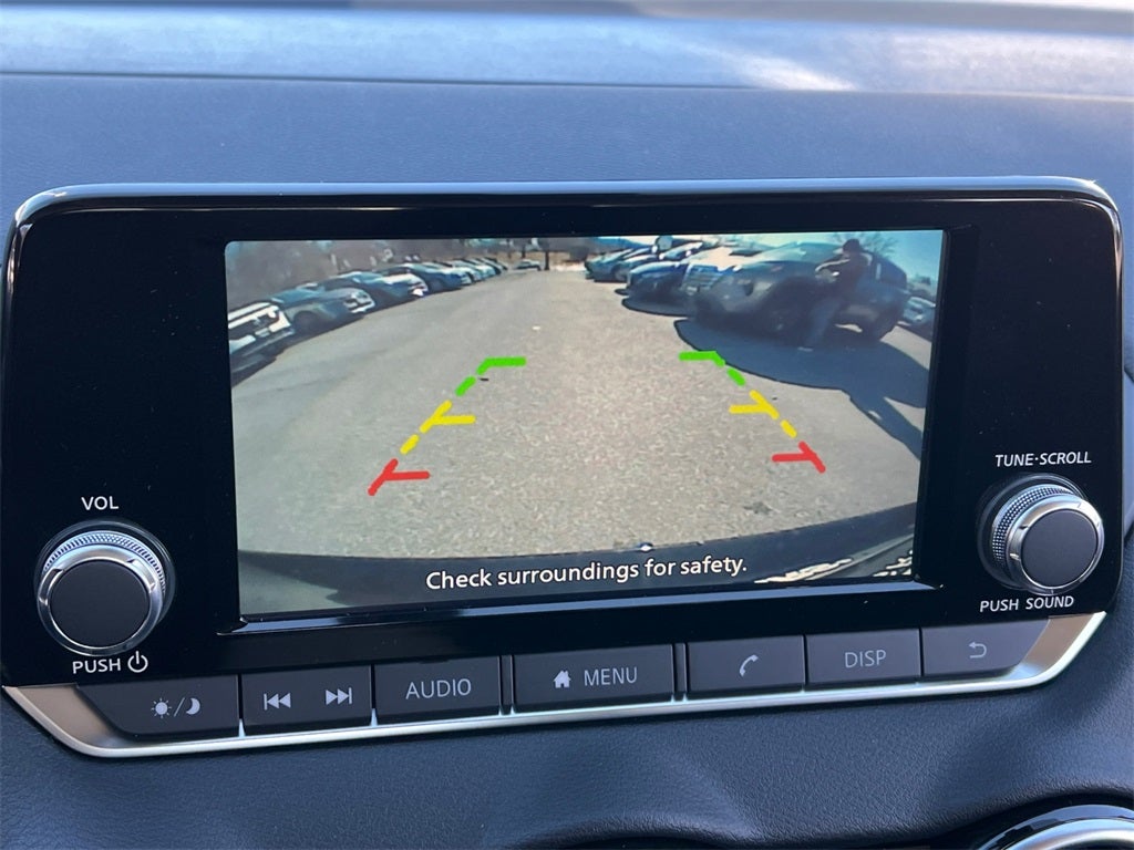 2025 Nissan Sentra S / One Owner / Carpeted Floormats