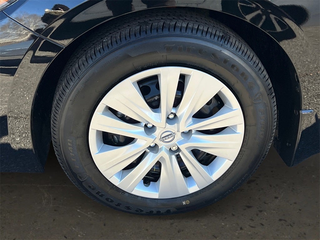 2025 Nissan Sentra S / One Owner / Carpeted Floormats