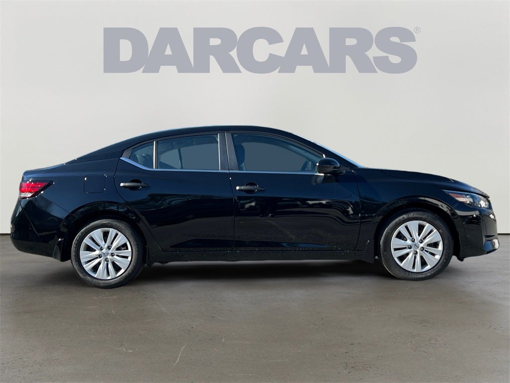 2025 Nissan Sentra S / One Owner / Carpeted Floormats