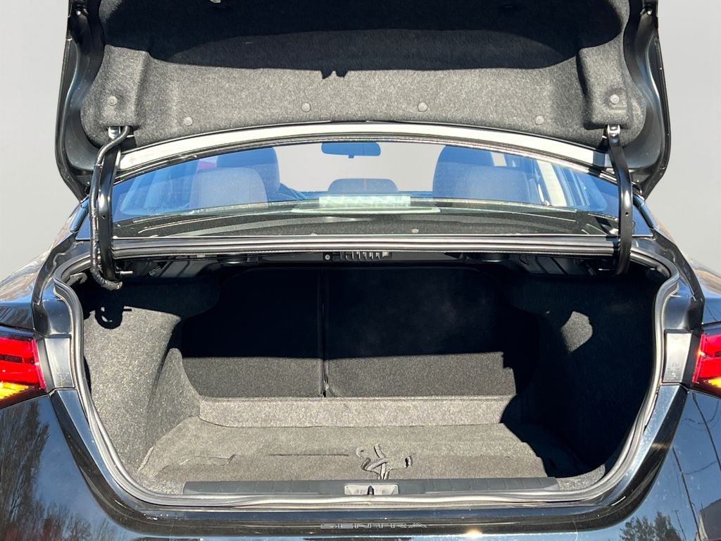 2024 Nissan Sentra SV Premium Package / All Weather Package / Low Miles