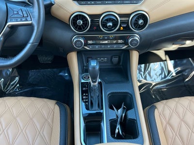 2024 Nissan Sentra SV Premium Package / All Weather Package / Low Miles