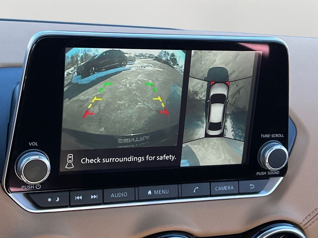 2024 Nissan Sentra SV Premium Package / All Weather Package / Low Miles