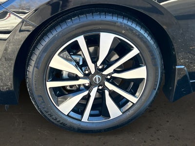 2024 Nissan Sentra SV Premium Package / All Weather Package / Low Miles