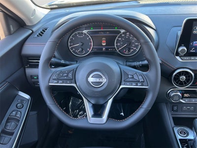 2025 Nissan Sentra SR / One Owner / Carpeted Floormats