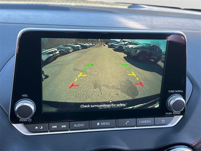 2025 Nissan Sentra SR / One Owner / Carpeted Floormats