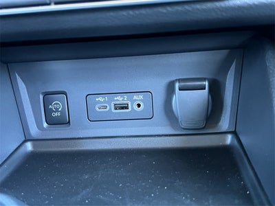 2025 Nissan Sentra SR / One Owner / Carpeted Floormats