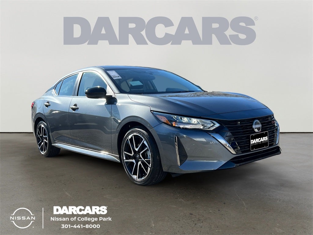 2025 Nissan Sentra SR / One Owner / Carpeted Floormats