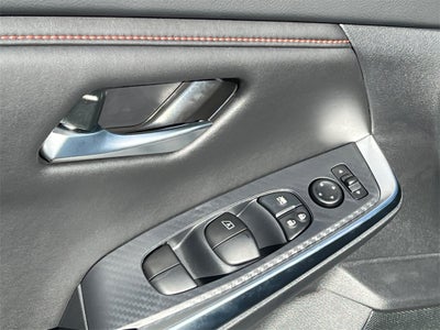 2025 Nissan Sentra SR / One Owner / Carpeted Floormats