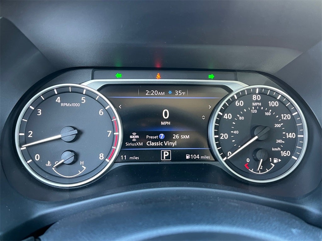 2025 Nissan Sentra SR / One Owner / Carpeted Floormats