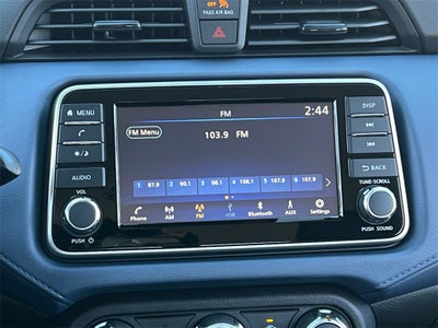 2025 Nissan Versa 1.6 SV One Owner / Splash Guards