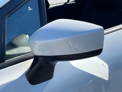 2025 Nissan Versa 1.6 SV One Owner / Splash Guards