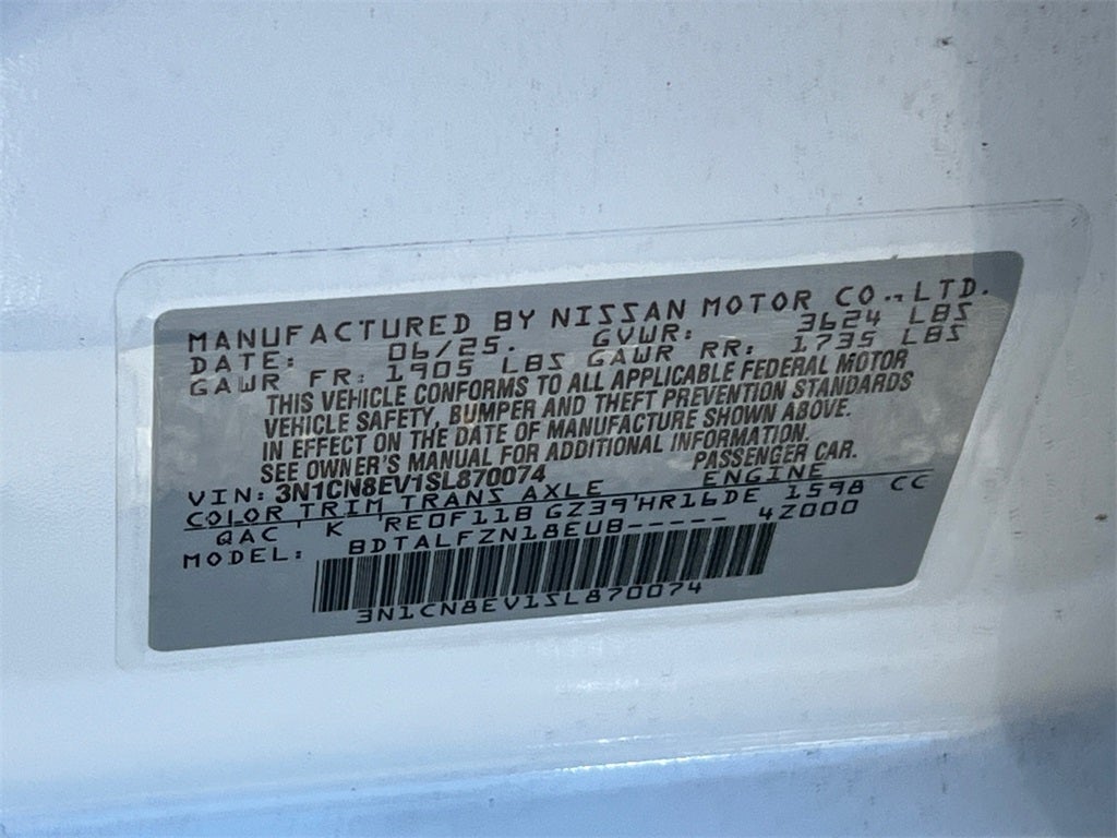 2025 Nissan Versa 1.6 SV One Owner / Splash Guards