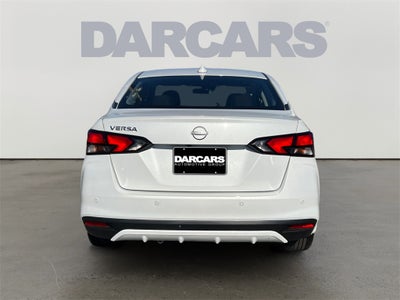 2025 Nissan Versa 1.6 SV One Owner / Splash Guards