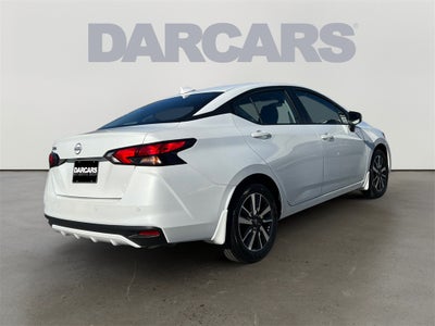 2025 Nissan Versa 1.6 SV One Owner / Splash Guards