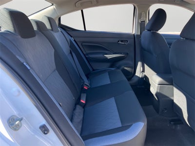 2025 Nissan Versa 1.6 SV One Owner / Splash Guards