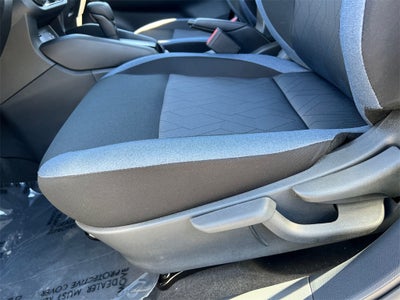 2025 Nissan Versa 1.6 SV / One Owner / Splash Guards