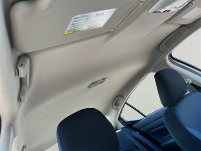 2025 Nissan Versa 1.6 SV / One Owner / Splash Guards