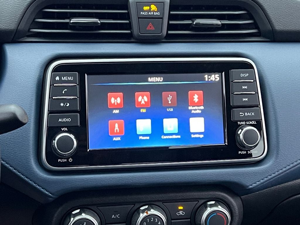 2025 Nissan Versa 1.6 SV