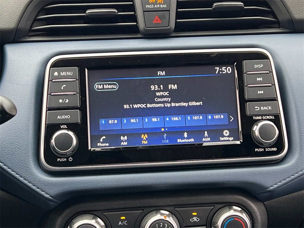 2025 Nissan Versa 1.6 SV