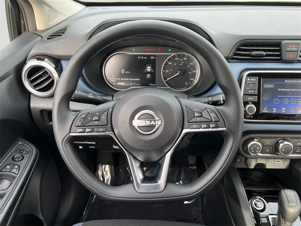 2025 Nissan Versa 1.6 SV One Owner / Splash Guards