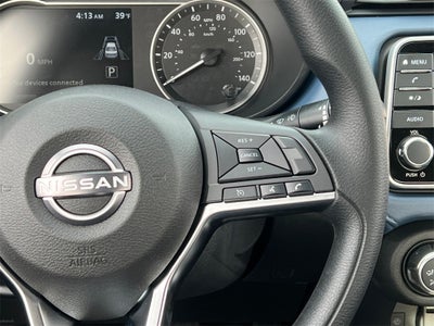 2025 Nissan Versa 1.6 SV One Owner / Splash Guards