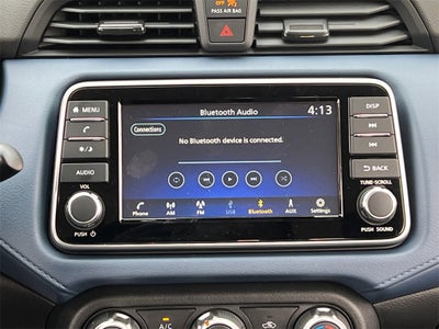 2025 Nissan Versa 1.6 SV One Owner / Splash Guards