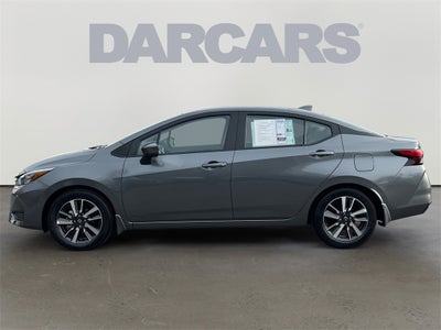 2025 Nissan Versa 1.6 SV One Owner / Splash Guards