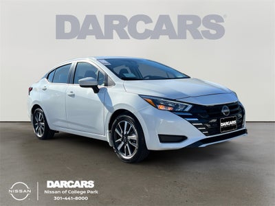 2025 Nissan Versa 1.6 SV / One Owner / Splash Guards