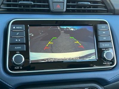 2025 Nissan Versa 1.6 SV / One Owner / Splash Guards