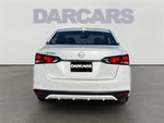 2025 Nissan Versa 1.6 SV / One Owner / Splash Guards