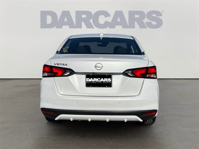 2025 Nissan Versa 1.6 SV / One Owner / Splash Guards