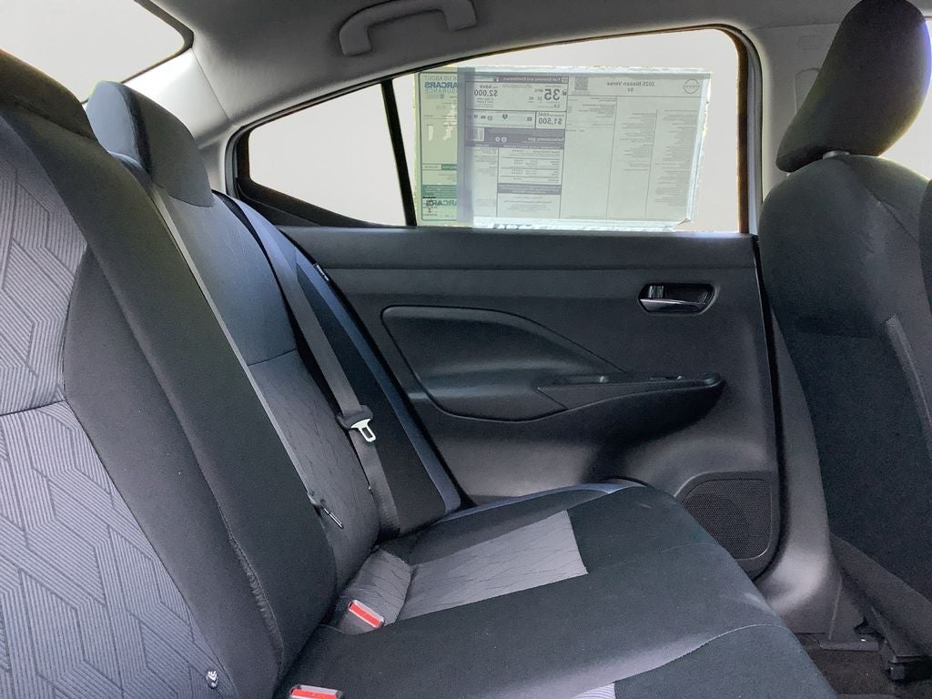 2025 Nissan Versa 1.6 SV