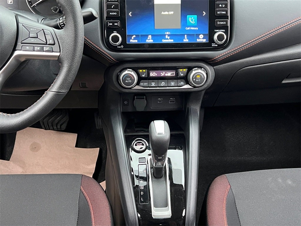 2025 Nissan Versa 1.6 SR