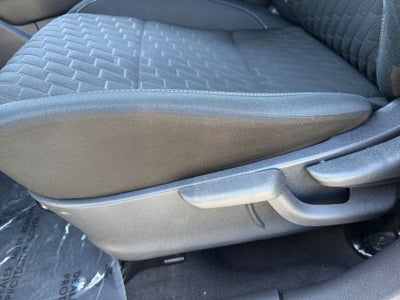 2021 Nissan Kicks SV / One Owner