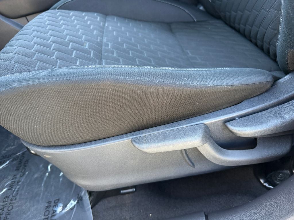 2021 Nissan Kicks SV / One Owner