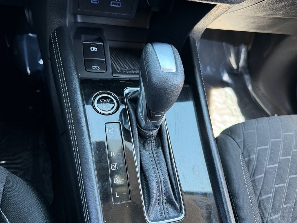 2021 Nissan Kicks SV / One Owner