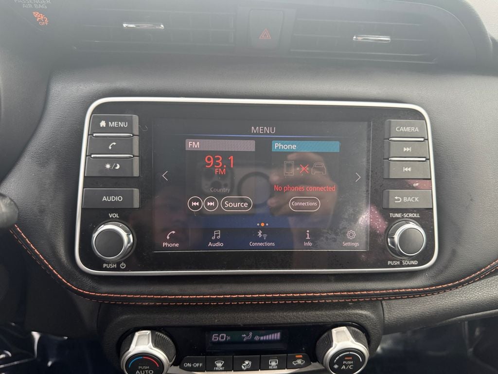 2020 Nissan Kicks SR