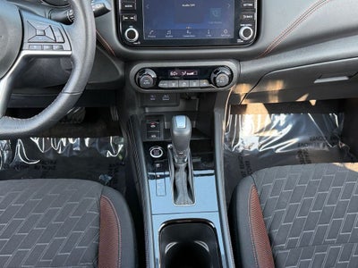 2022 Nissan Kicks SR