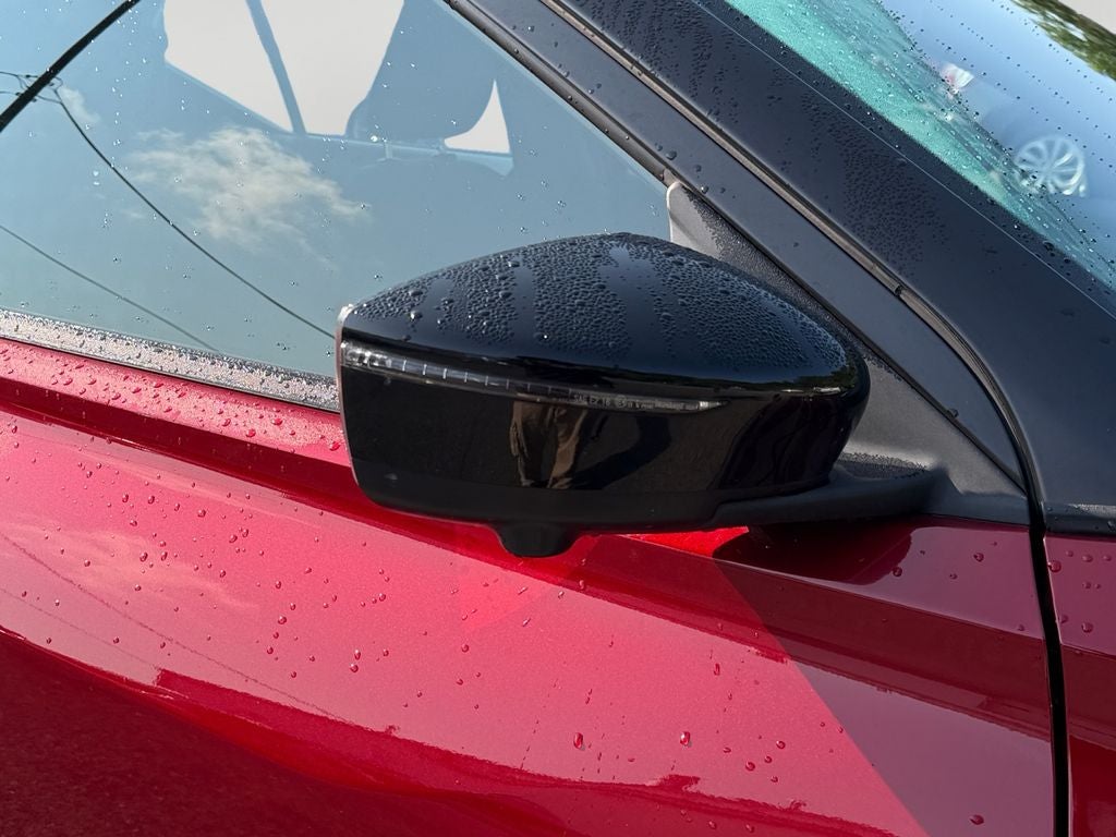 2022 Nissan Kicks SR