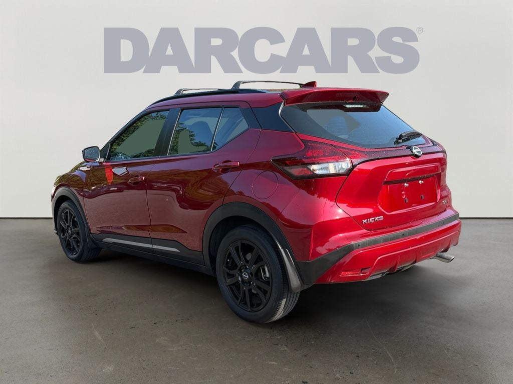2022 Nissan Kicks SR