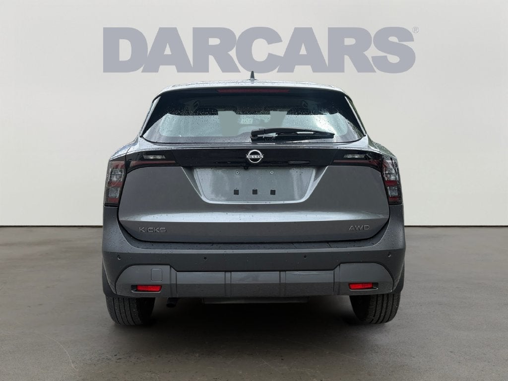 2025 Nissan Kicks S