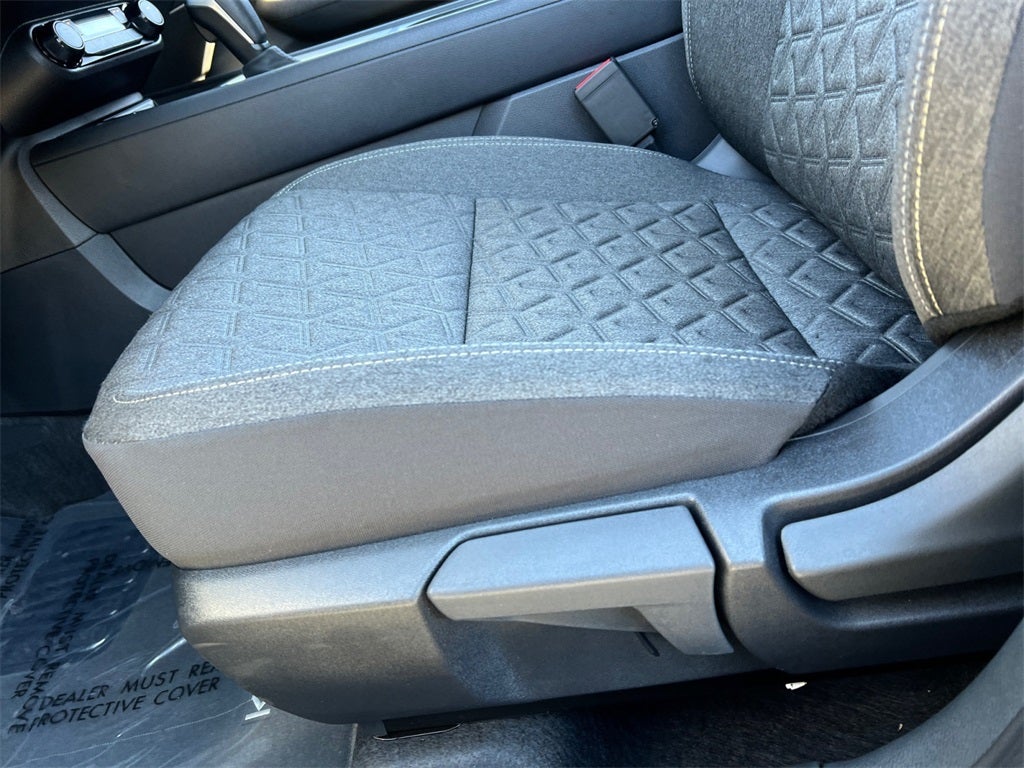 2026 Nissan Kicks SV / One Owner / AWD / Premium Package / Weather Pack